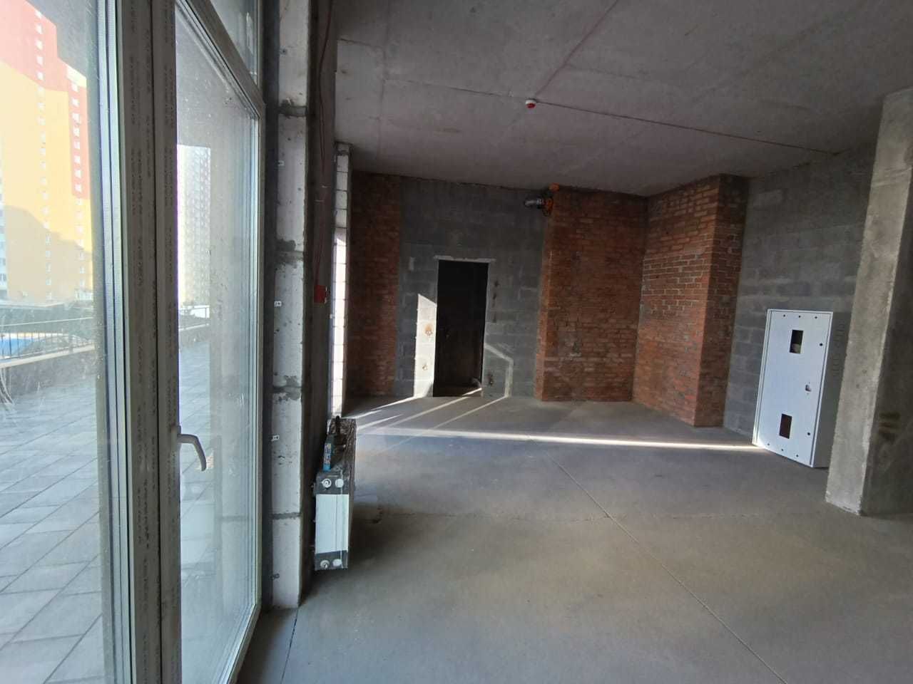 ЖК Варшавский. Фасадное помещение "Open Space" 37 м2