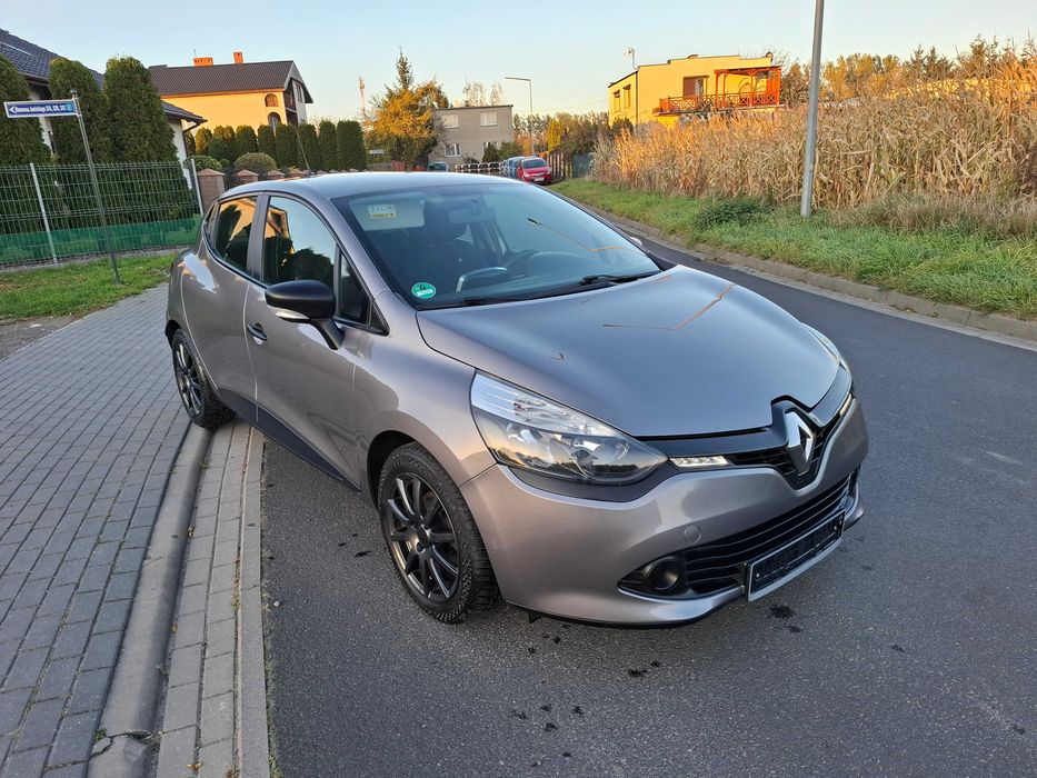 RENAULT CLIO IV 1.2 16V 2015 ROK  tablet nawigacja alufelgi z Niemiec