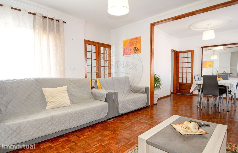 Moradia T2 para venda