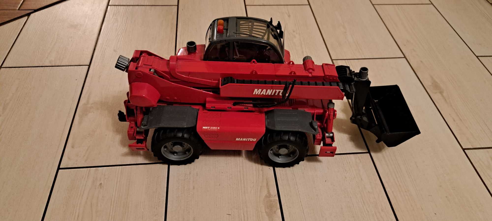 Bruder Ładowarka Manitou MRT 2150