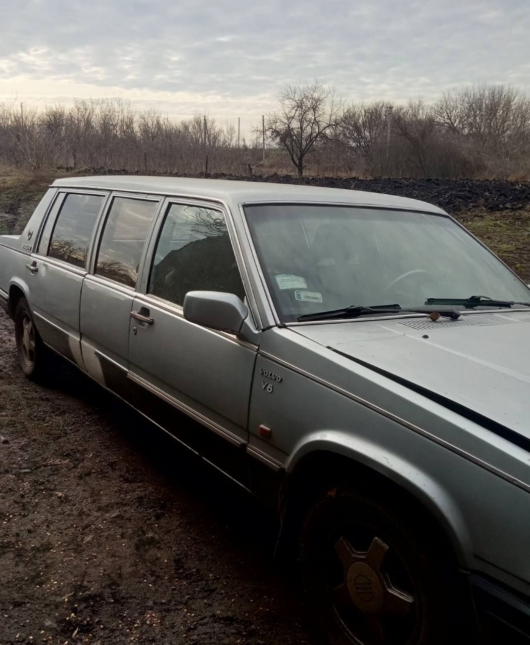 Продам Volvo 760 лимузин 1987 года выпуска