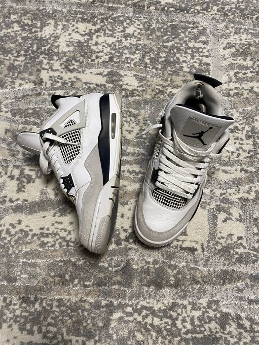 Оригінальні Jordan 4 Retro Military Black