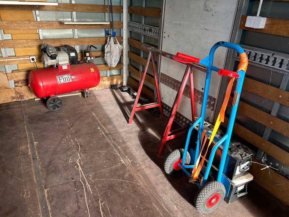 Kontener MAGAZYN warsztat 2,5 x 6,80 + instalacje + wyposażenie