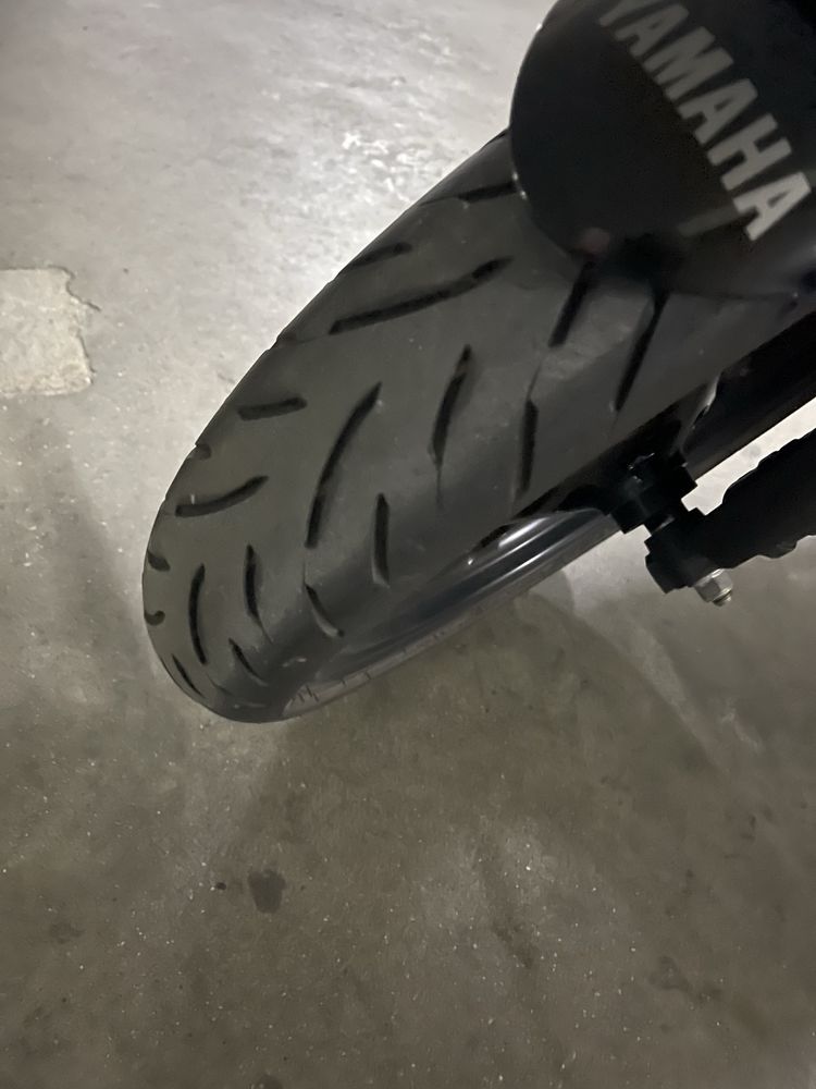 Mota Yamaha R3 2023