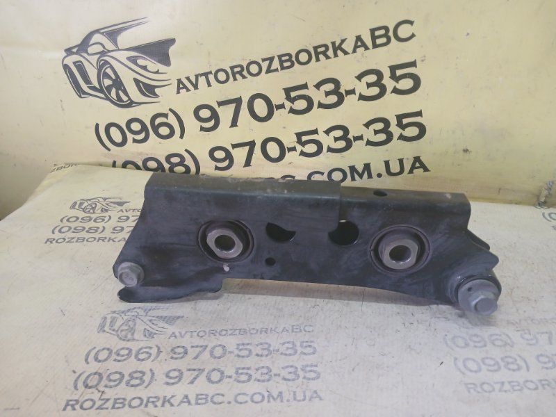 Рычаг поперечный Nissan Altima 2019 Задн. Лев.