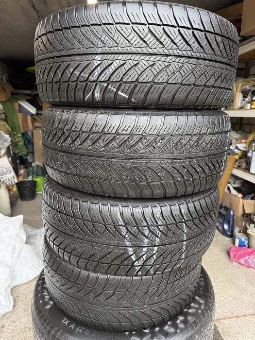 Резина Good Year Ultragrip 8 , 245/45R18