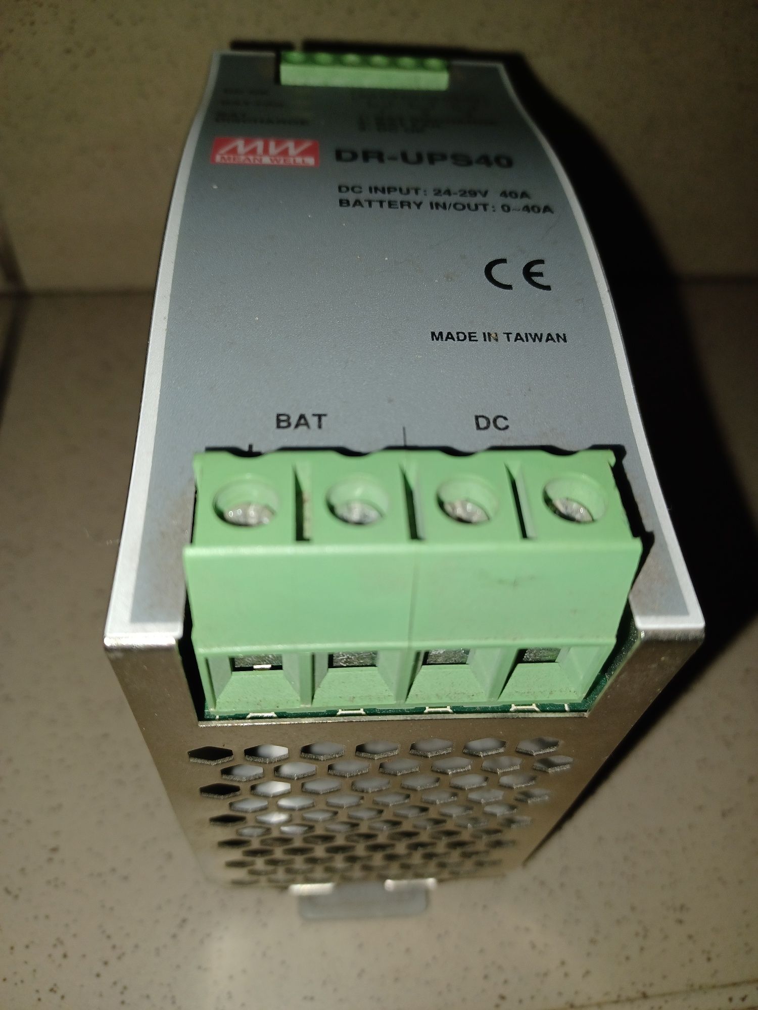 UPS MW dr-ups40 24V