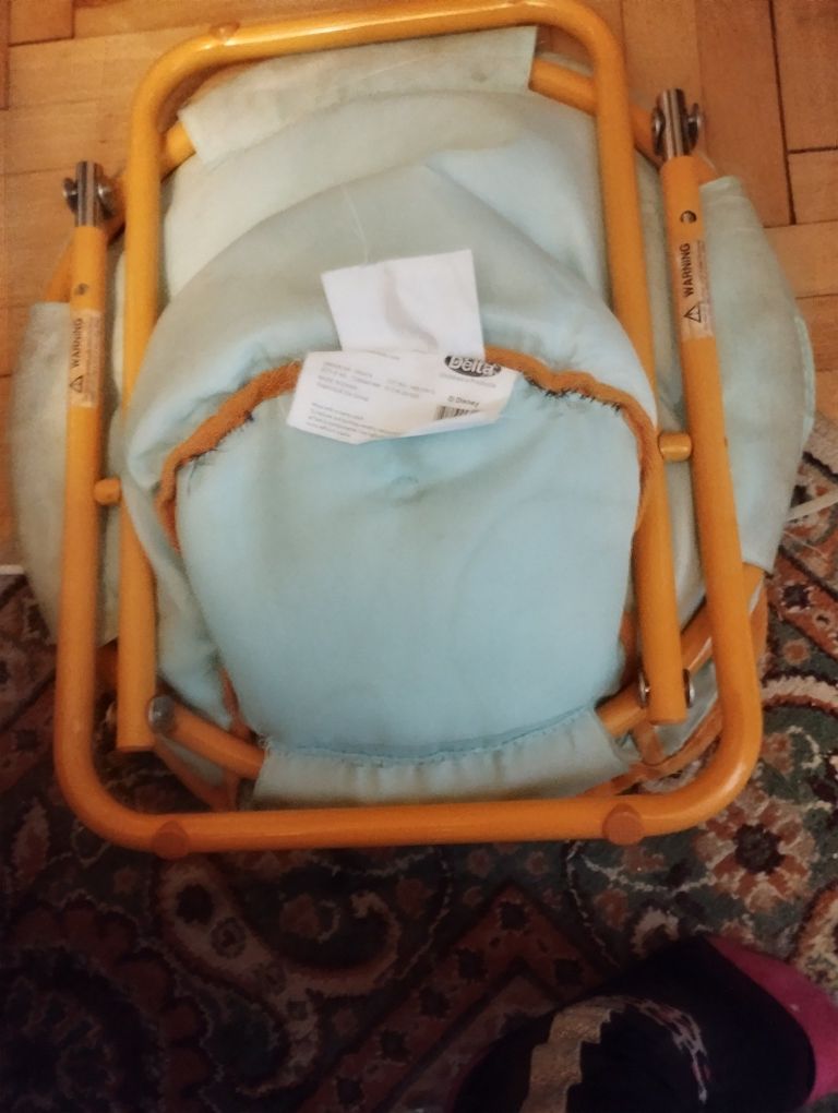 Krzesełko dla dzieci Kubuś Puchatek