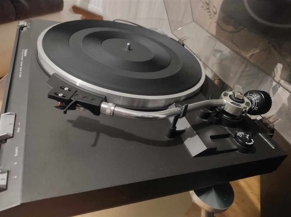 Gramofon Technics system SL -200K