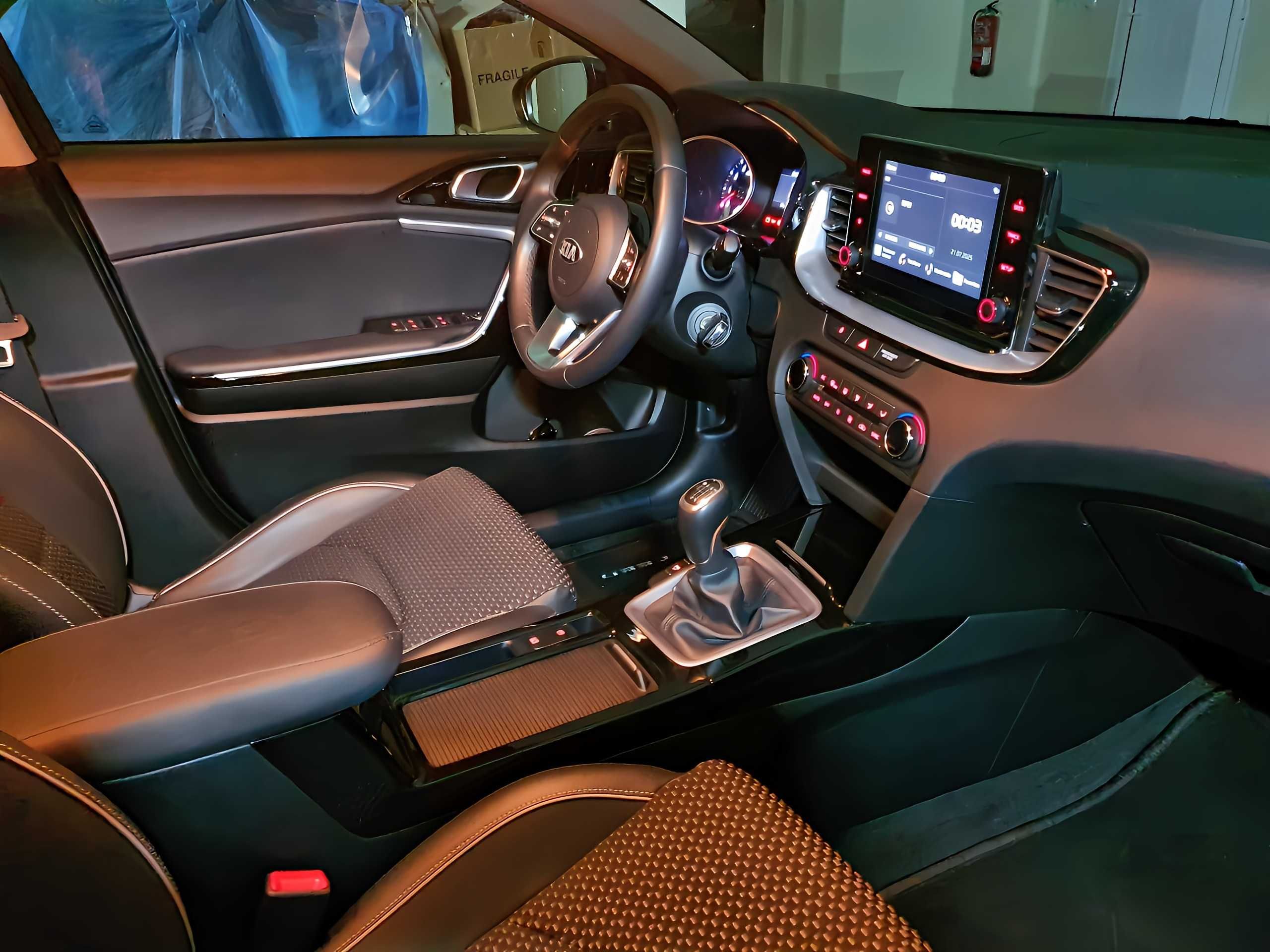 Kia CEED 1.0 TGDI 120cv Como Novo!