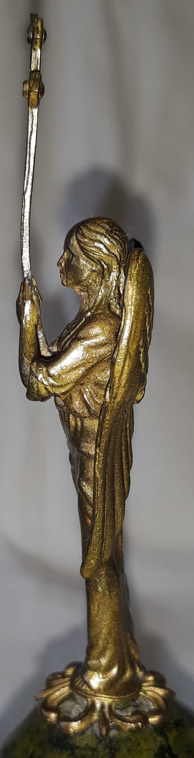 mosiężna figurka anioł- malachit