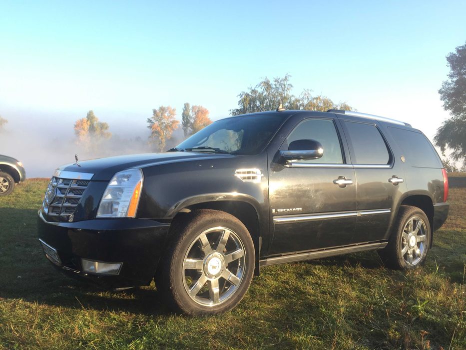 Cadillac Escalade2007 V8 6.2л,410лсГаз-Бензин куплен новым в Киеве2008