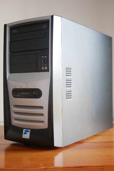 Komputer Asus P5G41C-M LX C2D 3,00 GHz 4GB RAM HD 80GB