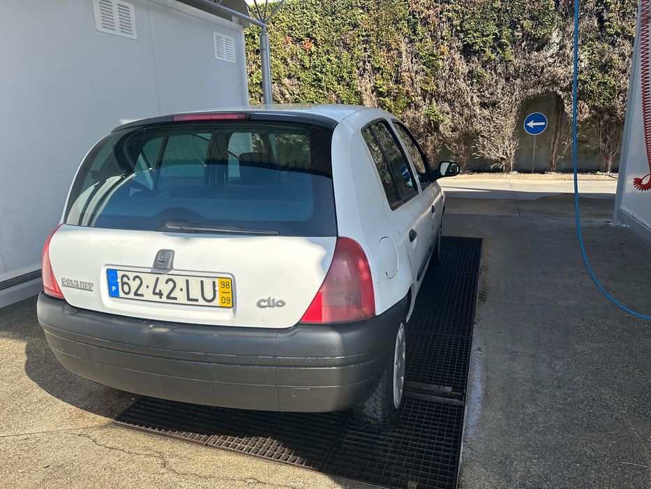 Renault Clio 1.2 Gasolina 1998 – próxima inspeção em setembro de 2026