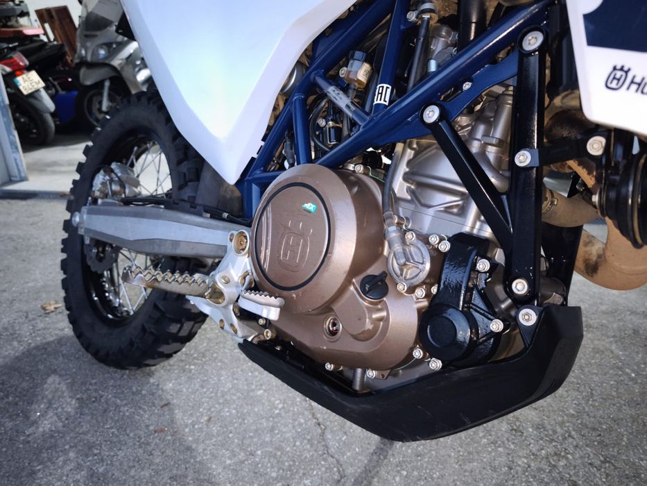 Husqvarna 701 Enduro 2021 • 7.852 km • Escape Remus • Extras Premium