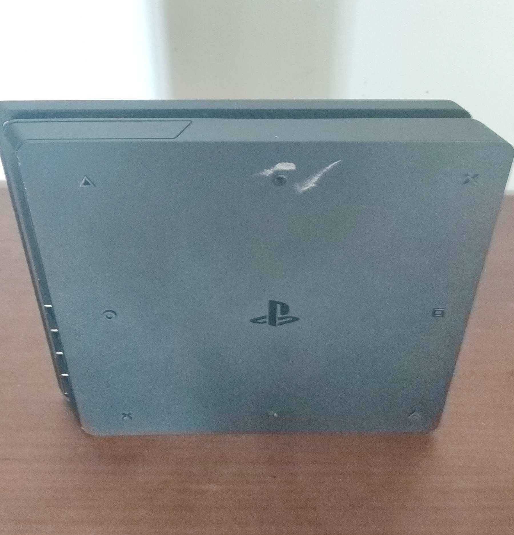 PS4 avariada, para peças