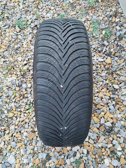 Sprzedam opony zimowe.