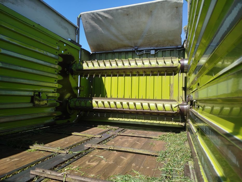 Przyczepa samozbierająca Claas sprint 5000