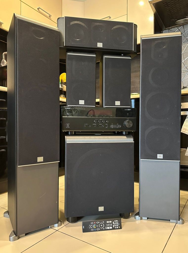 Kino Domowe JBL Yamaha Kolumny ES Amplituner Subwoofer Aktywny JBL 250