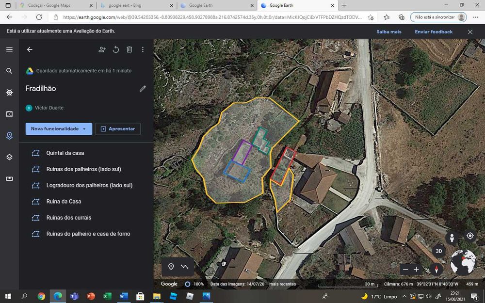 Quintinha com casas antigas em pedra para reconstrução