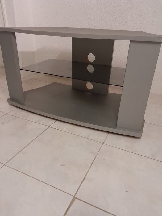 Móvel para tv ou aparelhos de audio ou DVD