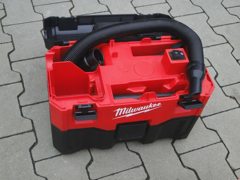 Odkurzacz aku akumulatorowy MILWAUKEE M18VC-2 18V sucho mokro jak Nowy