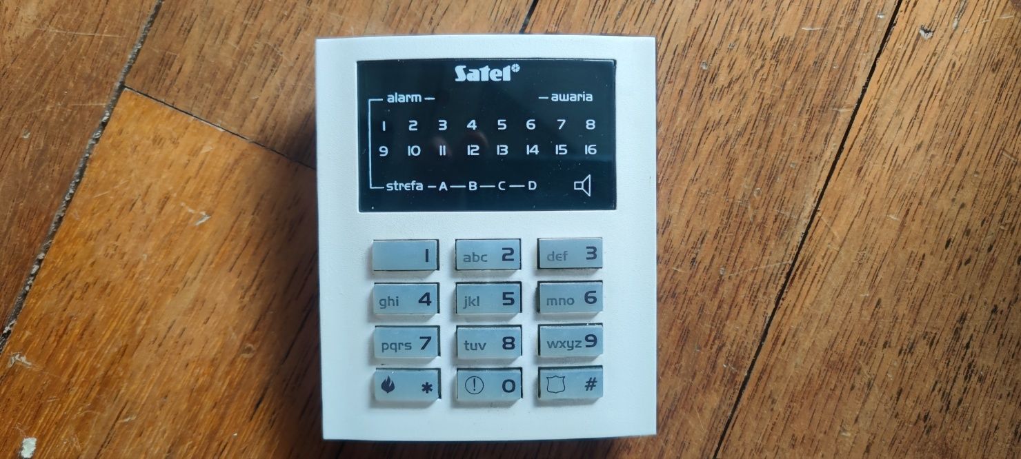 Części systemu SSWiN alarmowego Satel klawiatura płyta CA-10 plus