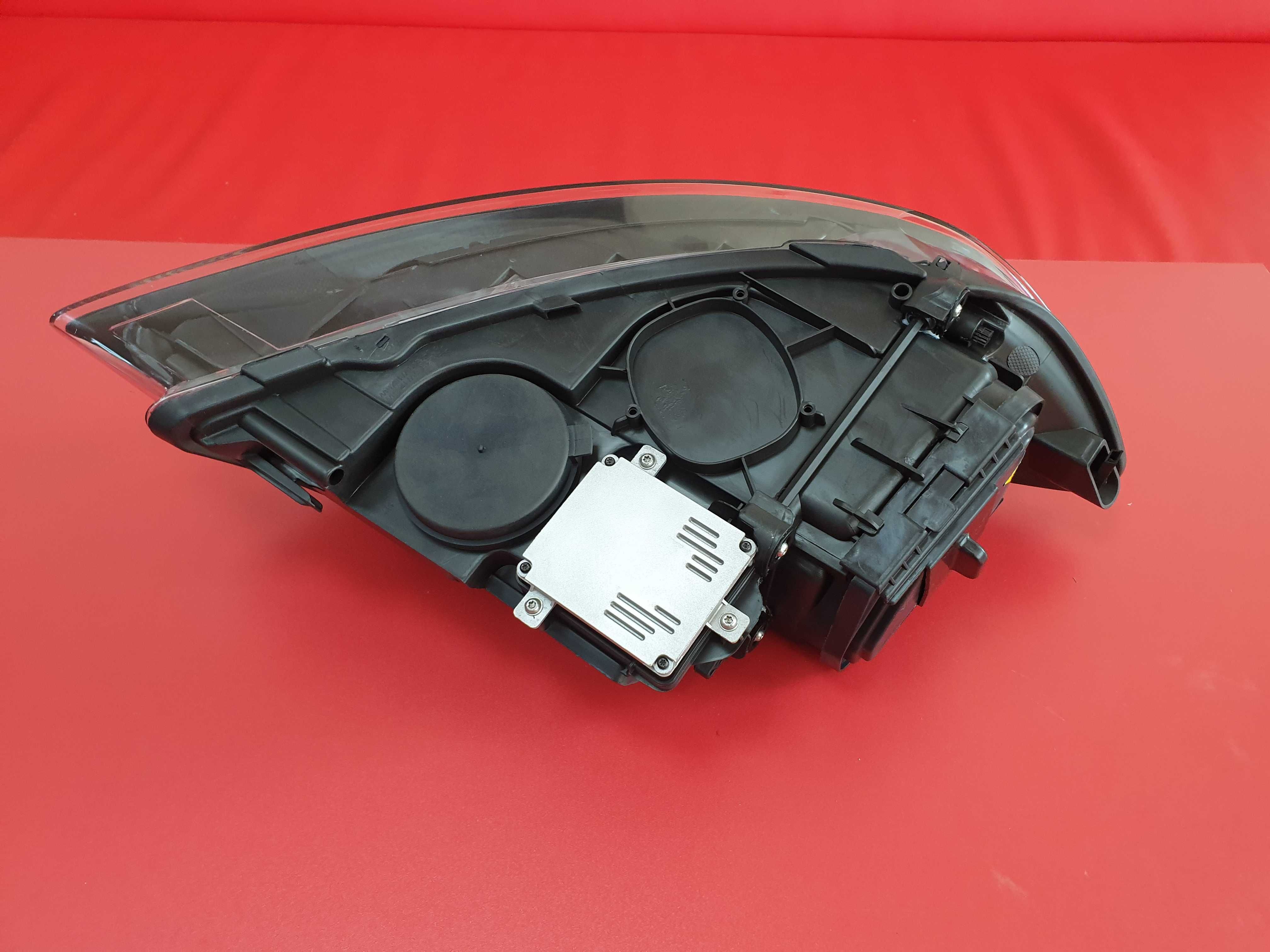 Передние фары на Audi Q7 4L ( LCI ) 10-15  Xenon не адаптив  + блоки