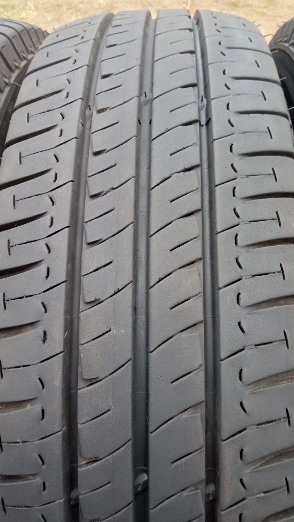 215/75/16c Michelin