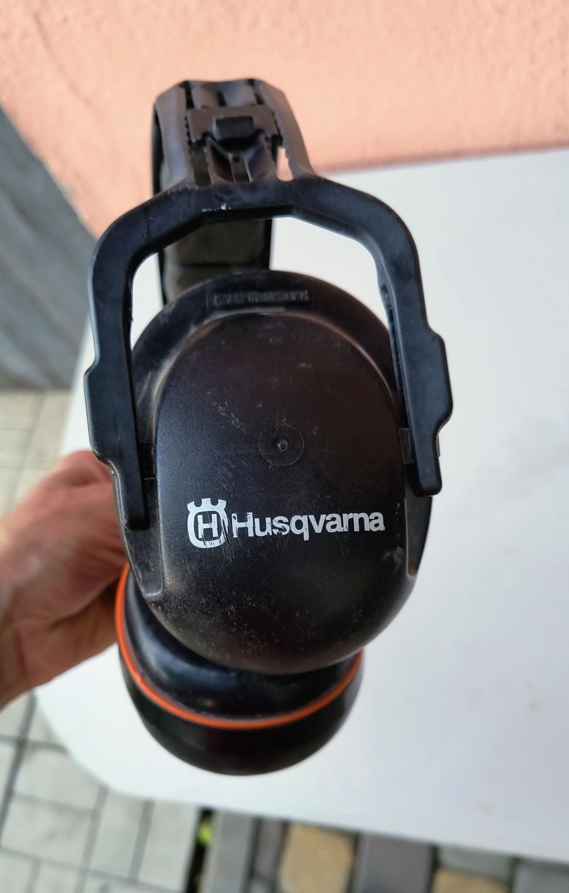 Навушники захисні Husqvarna

Конструкція навушників дозволяє регулюват