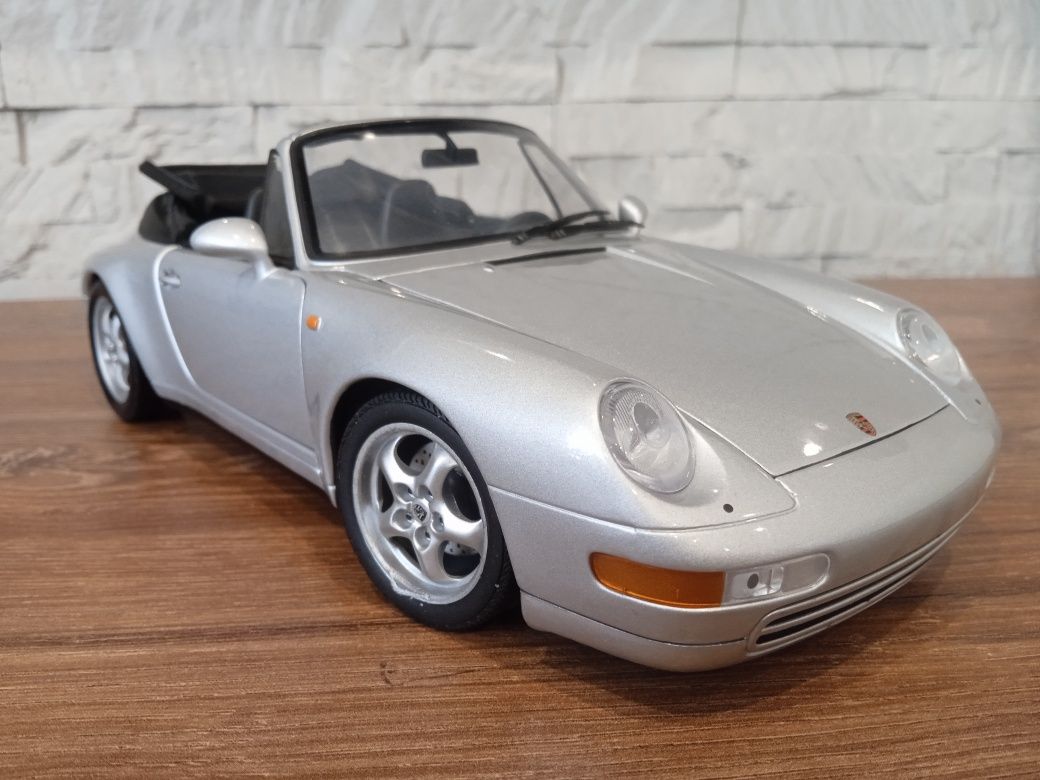 1:18 UT Models Porsche 911 Carrera model