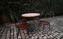 Conjunto Mesa e Cadeiras de Jardim
