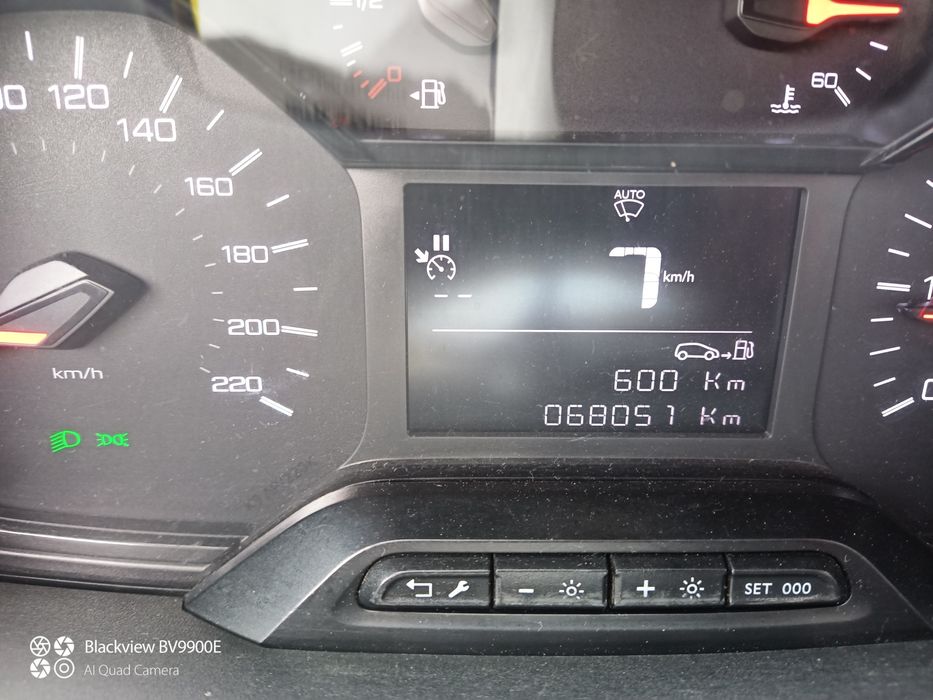 Vendo Peugeot partner premium 2020 70m km valor 15000€