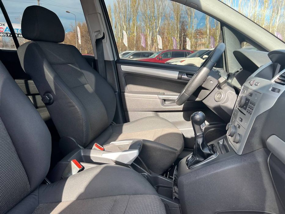 Opel Zafira №3742 (ВНЕСОК від 10%) Альянс Авто Кривий Ріг