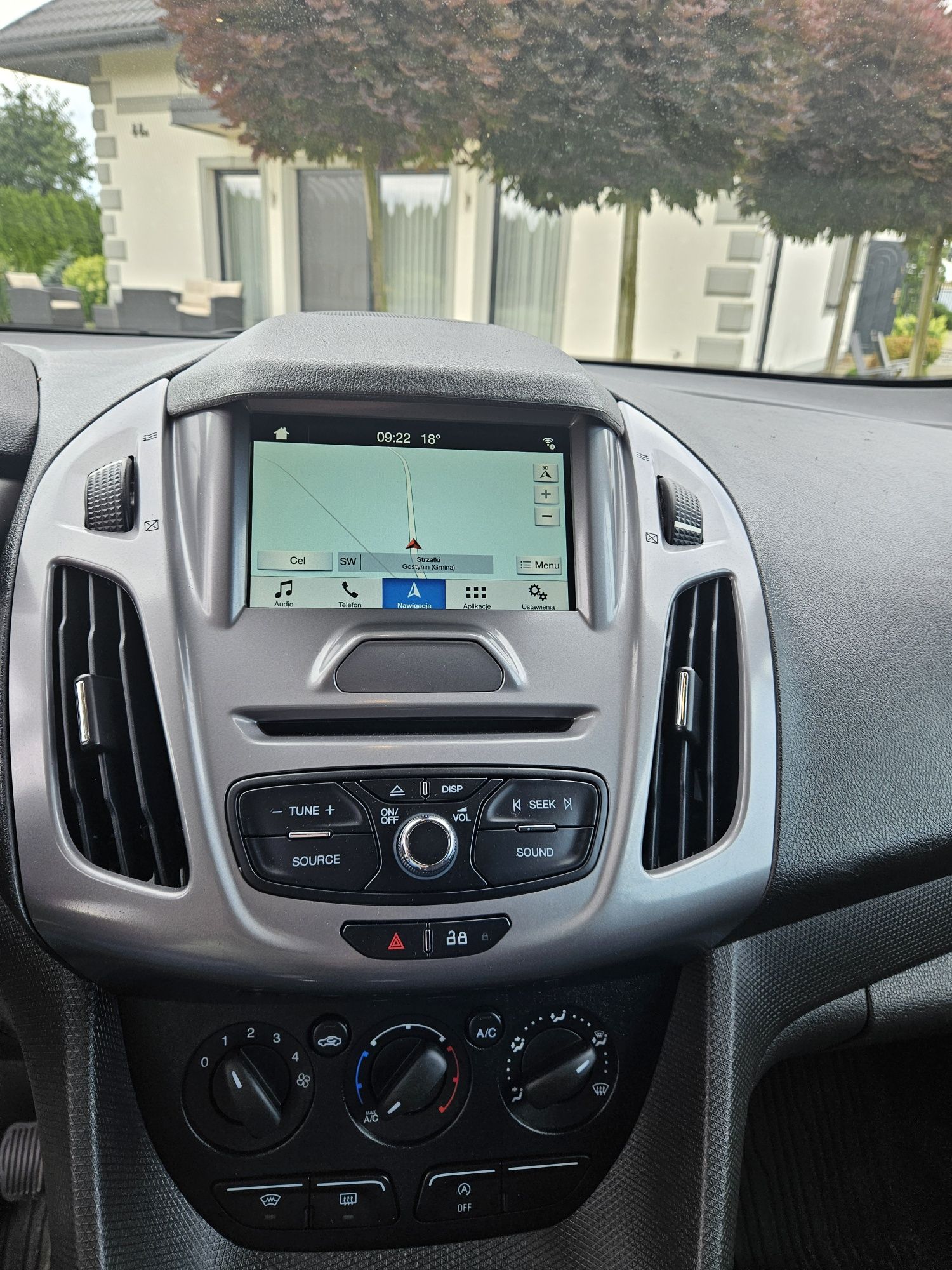 Ford Transit Connect Long L2 mega wyposażony bardzo ładny
