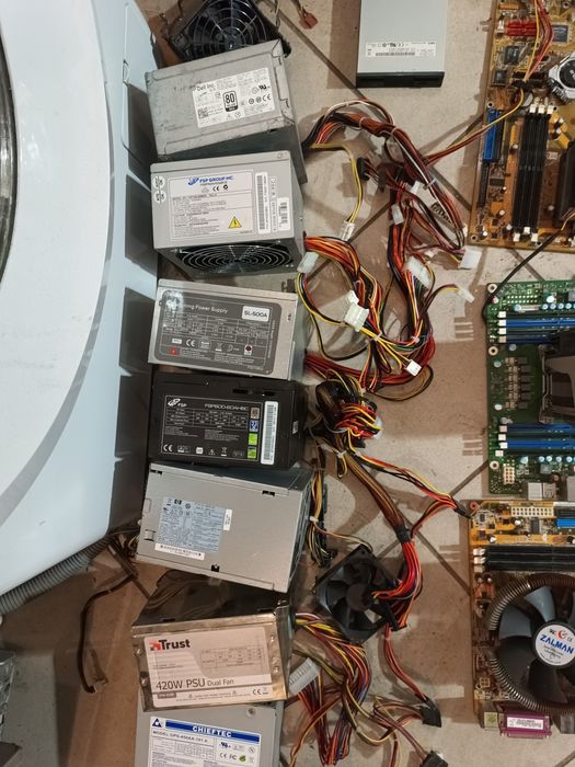 Sterowanie dwoma komputerami KVM ATEN CS682