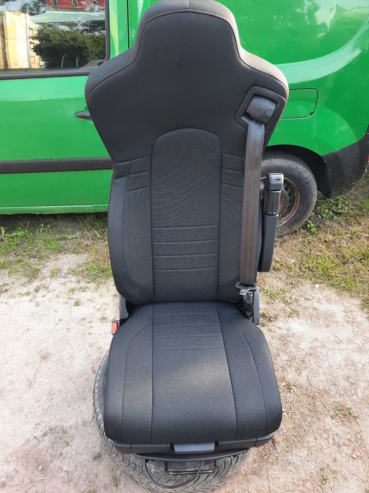 Nowy fotel kierowcy autobusu ciężarówki ISRI 6860/875 NTS2 z obrotem