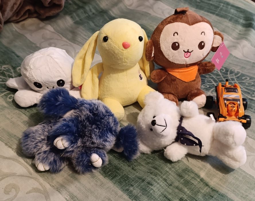 Іграшки, іграшки в'язані