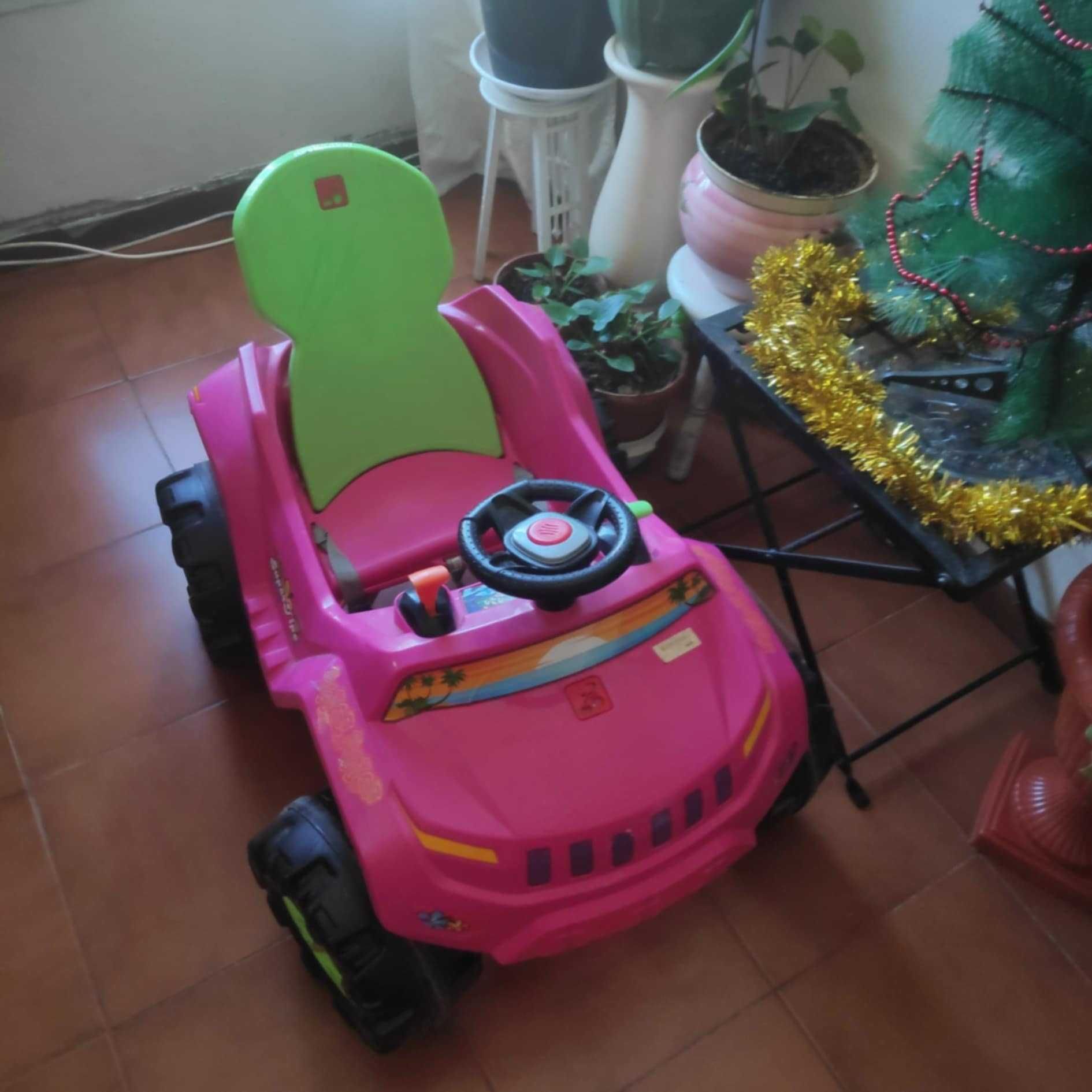 Triciclo/carro de criança