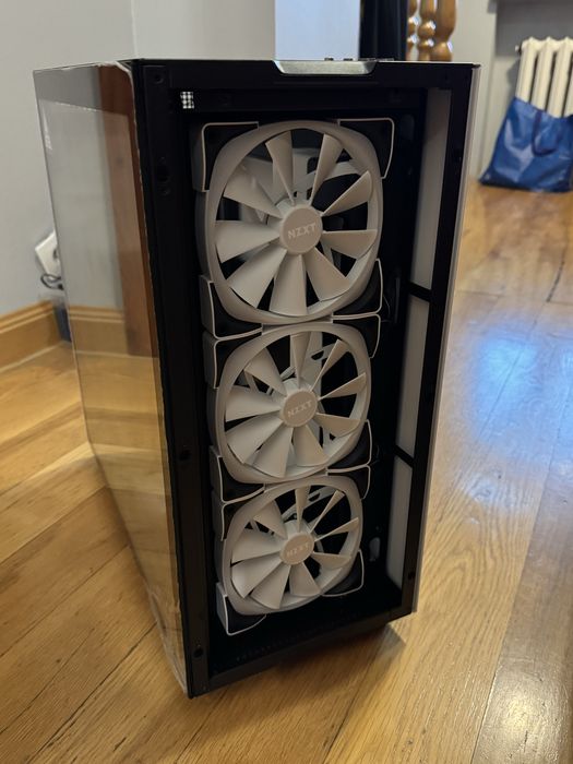 Nzxt h7 flow black and white
