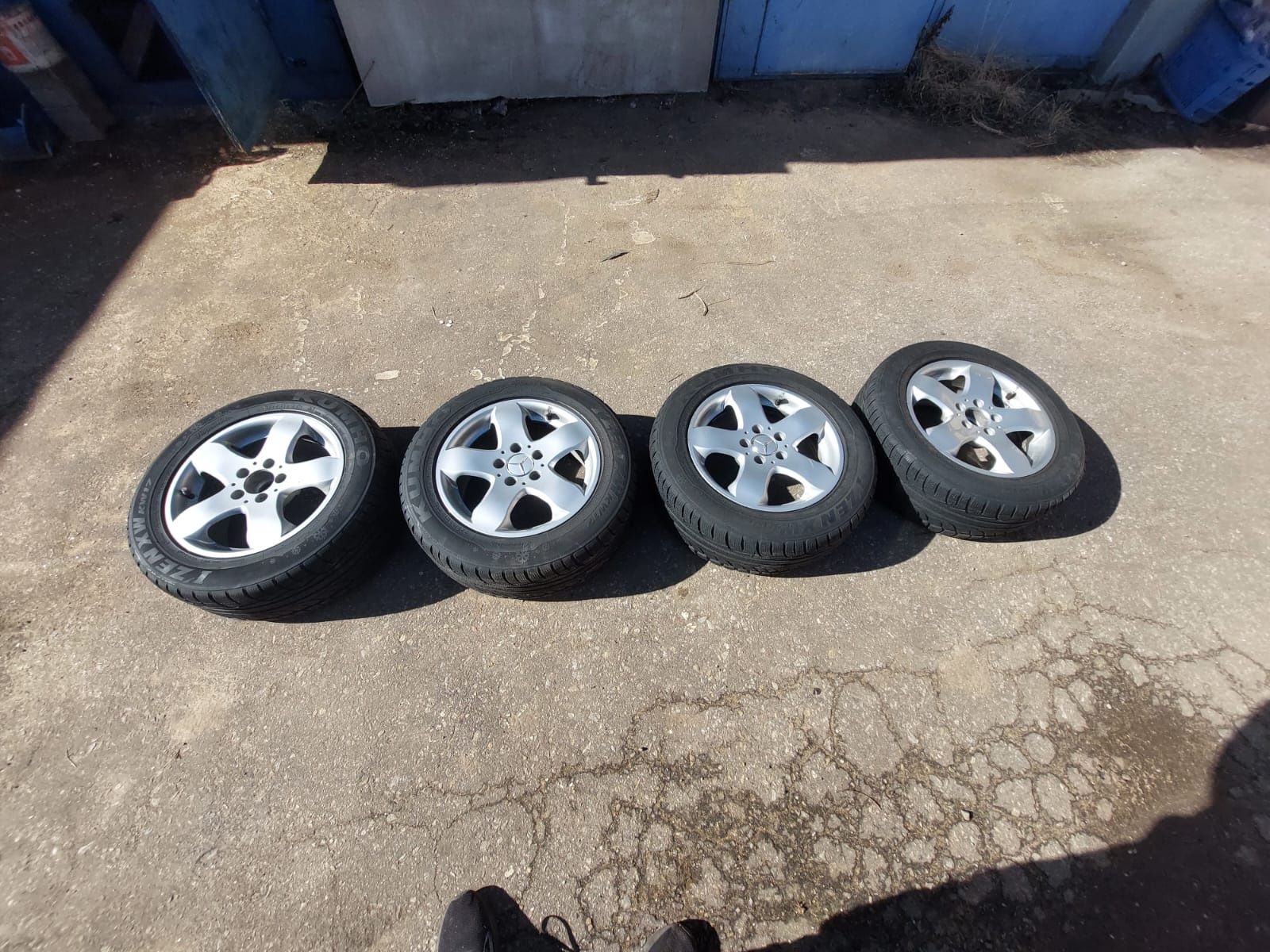 Felgi z oponami mercedes nie bmw