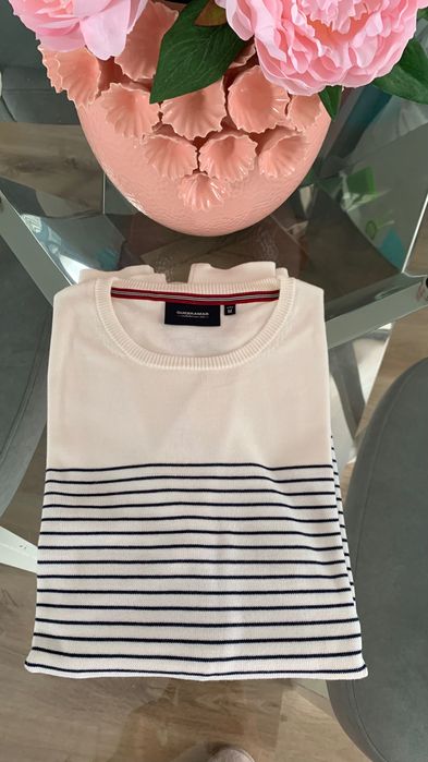 Camisola às riscas branca e azul marinho da Quebramar