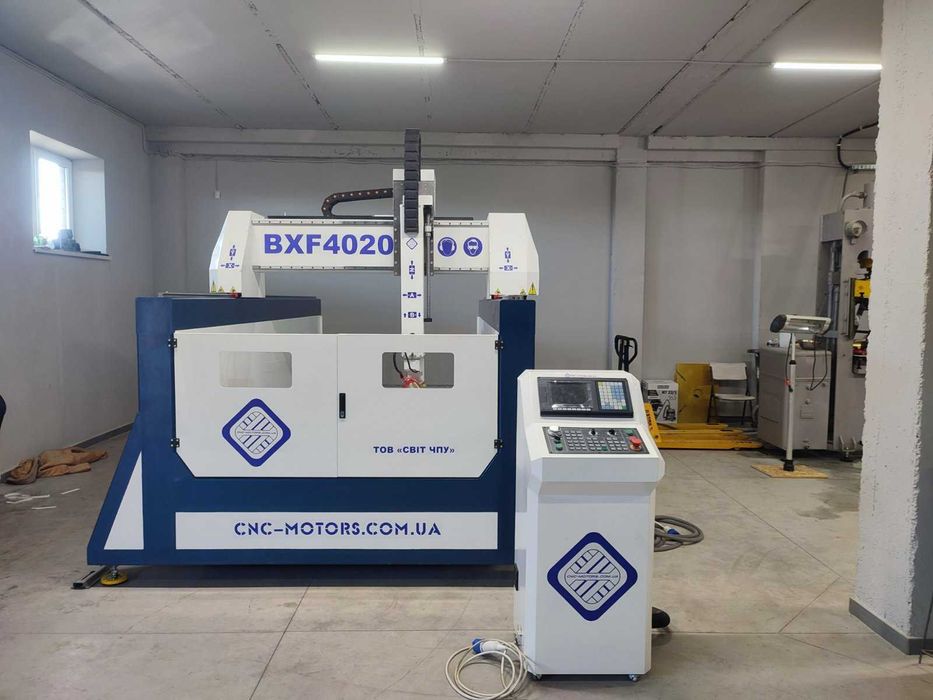 Верстат з ЧПУ ЧПК CNC фрезер, 5ти осьовий, п'ять осей