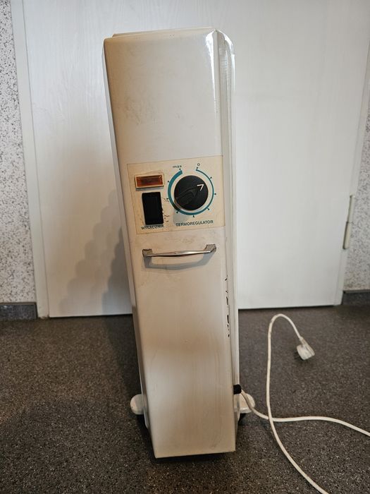 Grzejnik olejowy grzejnik wnętrzowy prl grzejnik rzeberkowy selfe