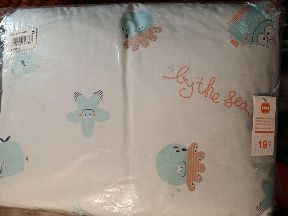 Edredom e protetor de berço NOVO
