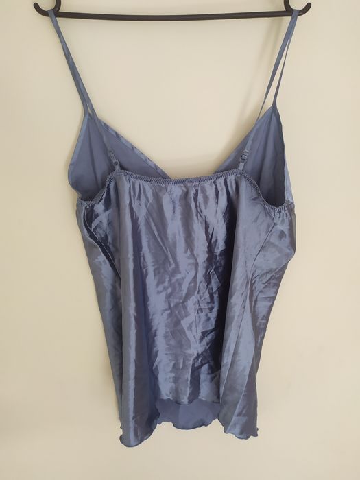 niebieski satynowy top na cienkich ramiączkach 42 XL