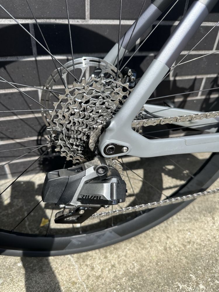 Bianchi Oltre XR4 Sram Rival eTap AXS 55cm Vision Fulcrum