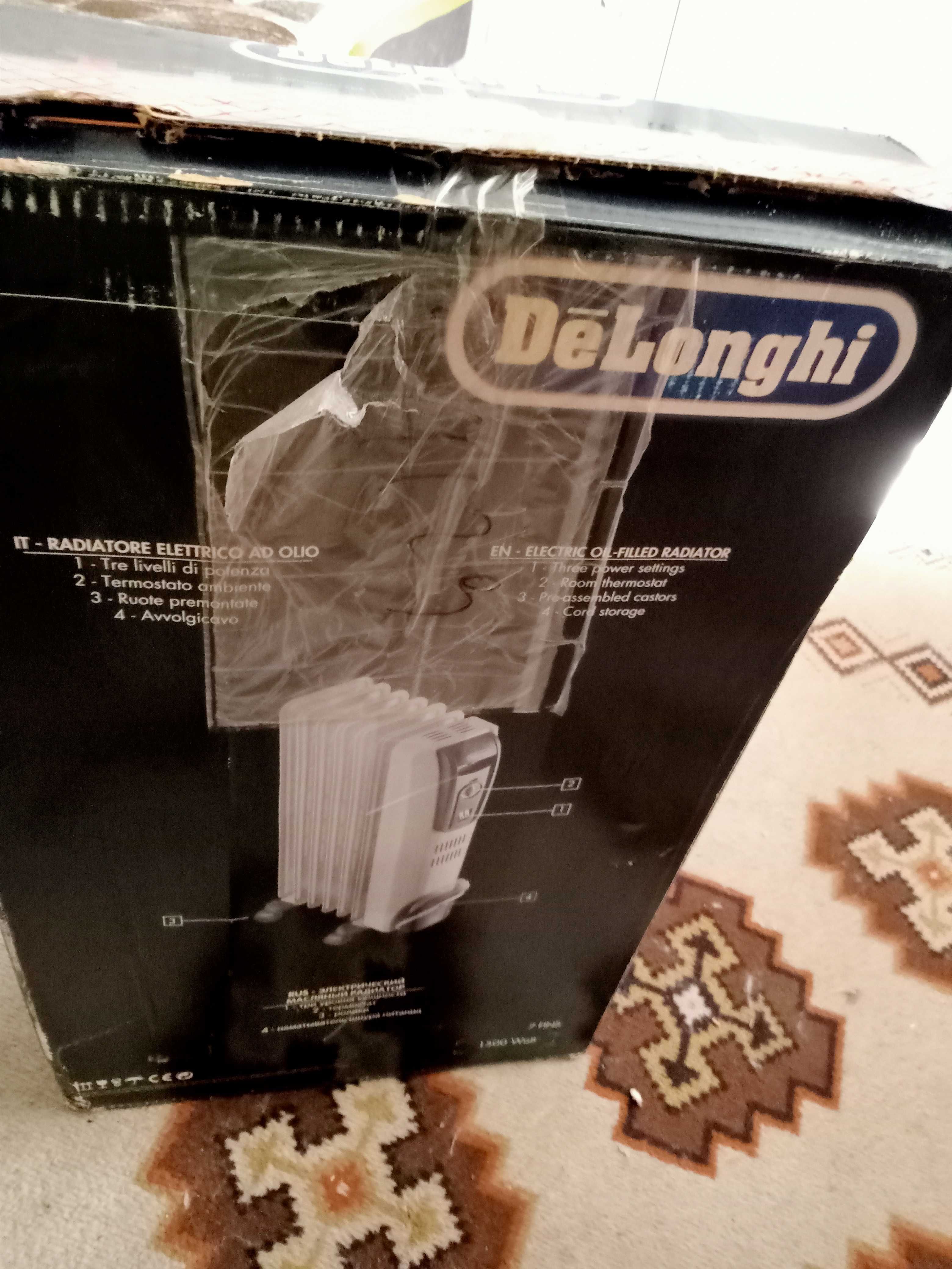 Масляний обігрівач DeLonghi