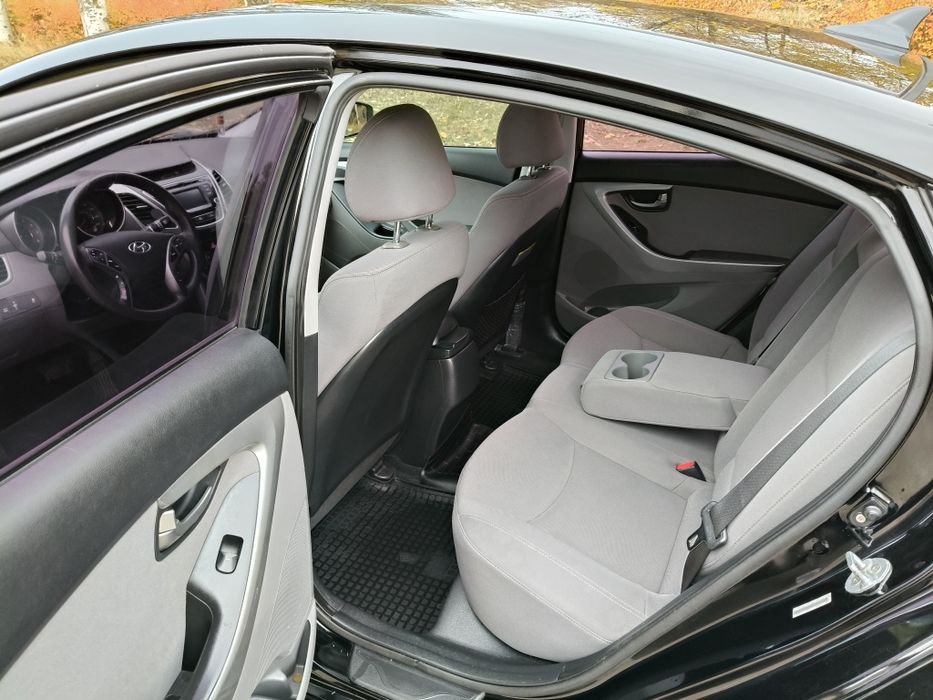 Hyundai elantra 1.8 газ/бенз автомат