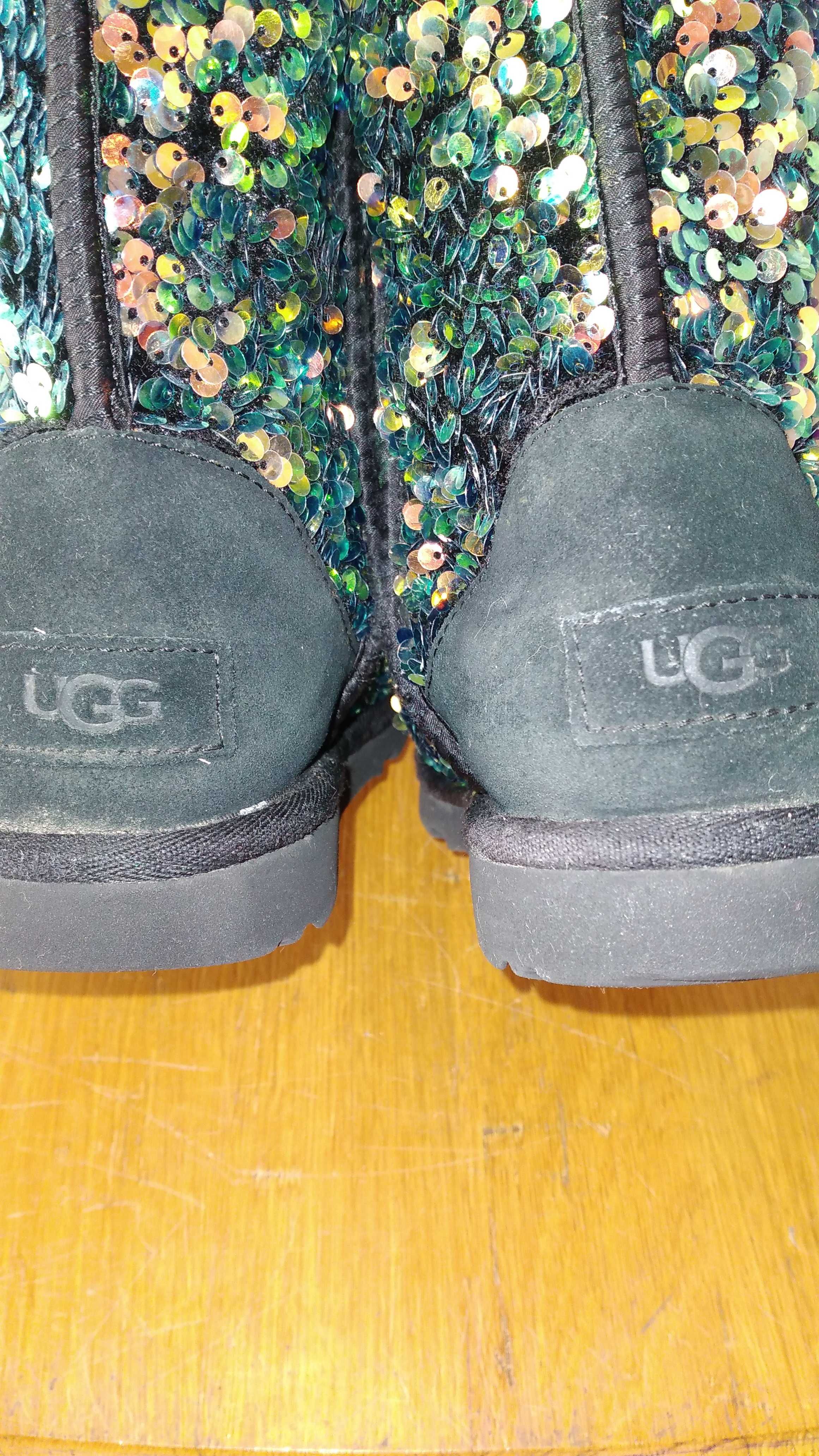 Уггі, UGG. Розмір 36. Теплі, оригінал, блискучі.